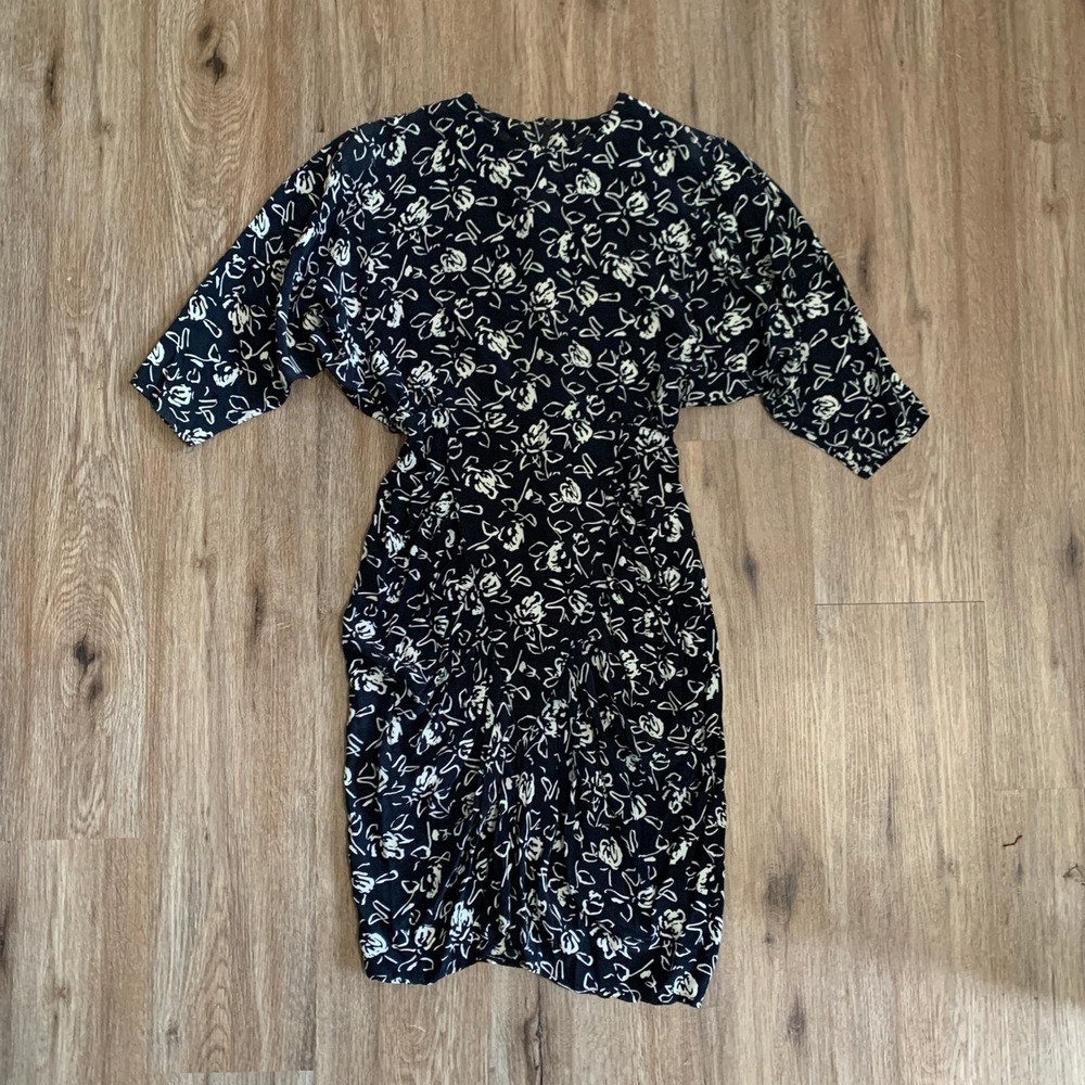 Vintage 80s All That Jazz floral dress -black white - half-sleeve - ruched front